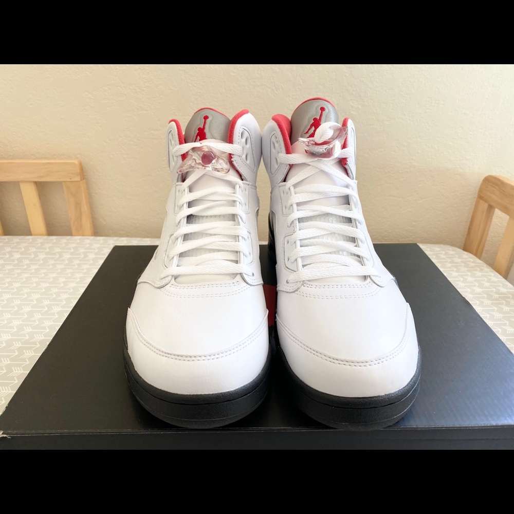 Nike Air Jordan 5 Fire Red